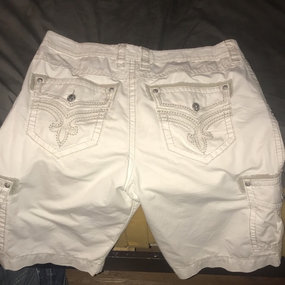 Men’s white rock revival shorts 38x34